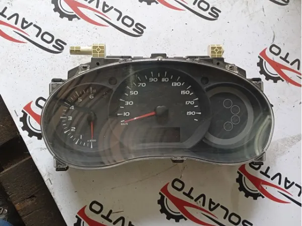  8200796010 Renault (RVI)