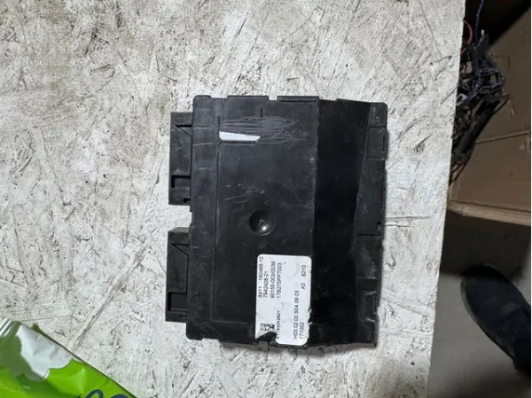  64117942428 BMW