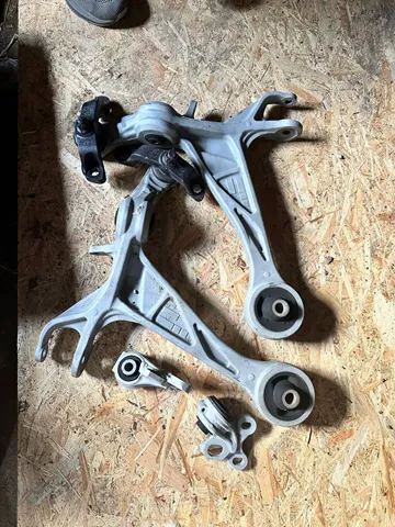 Сайлентблок переднього важеля 51352SJA010 Honda