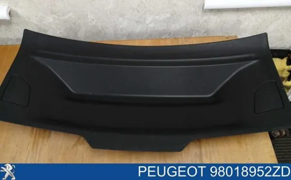 Обшивка-облицювання кришки багажника 98018952ZD Peugeot/Citroen
