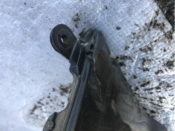 Задній бампер 4M0807067CGRU VAG
