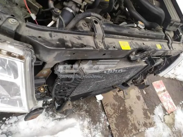 Рамка радіатора 62500EB830 Nissan/Infiniti