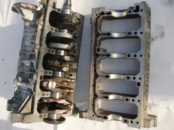 Двигун B5234T3 Volvo