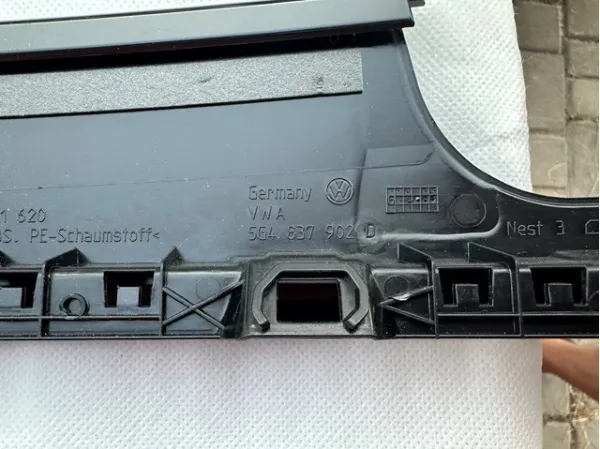  5G4837902D VAG
