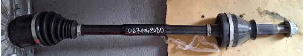 Піввісь задня, права 6701042080 Maserati