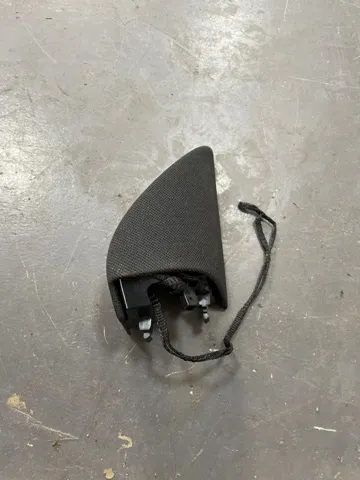  149820588B Tesla