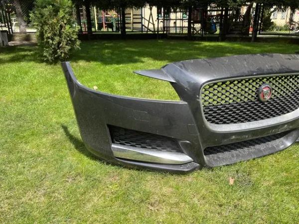 Накладка форсунки омивача фари передньої T2H3927LML Jaguar
