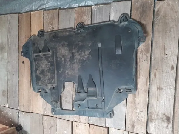 Захист двигуна 8V416P013AE Ford