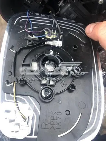 Дзеркальний елемент дзеркала заднього виду, правого TK96691G1 Mazda
