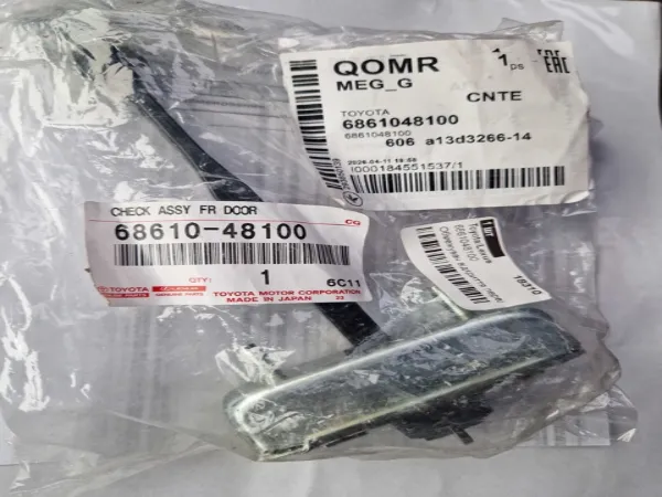  6861048100 Toyota
