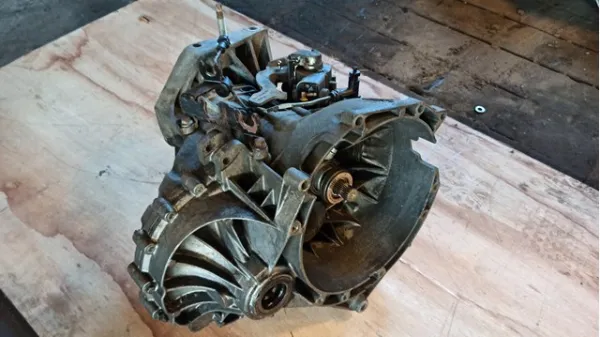  8C1R7002BF Ford