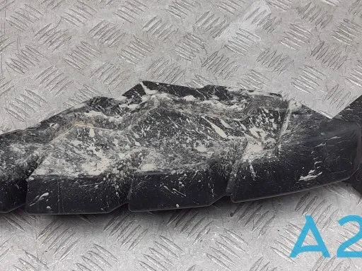 Направляюча переднього бампера, права 68226544AB Chrysler