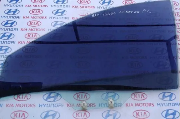 Скло передніх дверей, лівою 824111E000 Hyundai/Kia