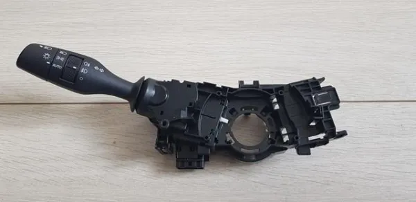 Перемикач підрульовий, лівий 8414033280 Toyota