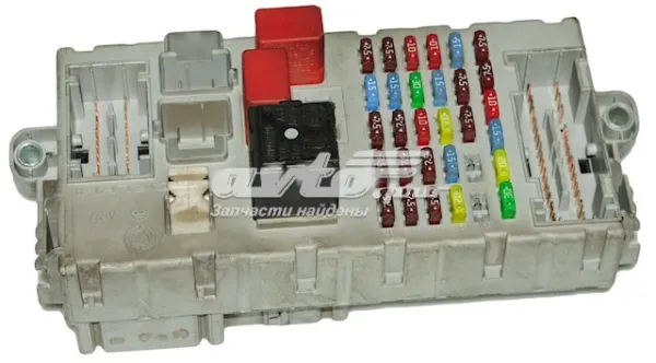 Блок запобіжників 1369571080 Peugeot/Citroen
