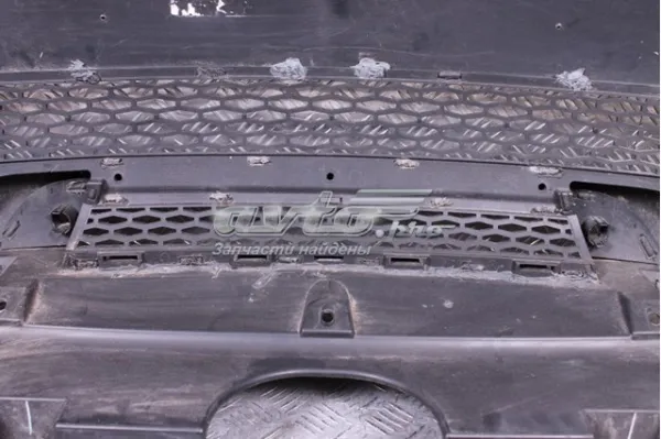 Передній бампер LR028262 Land Rover