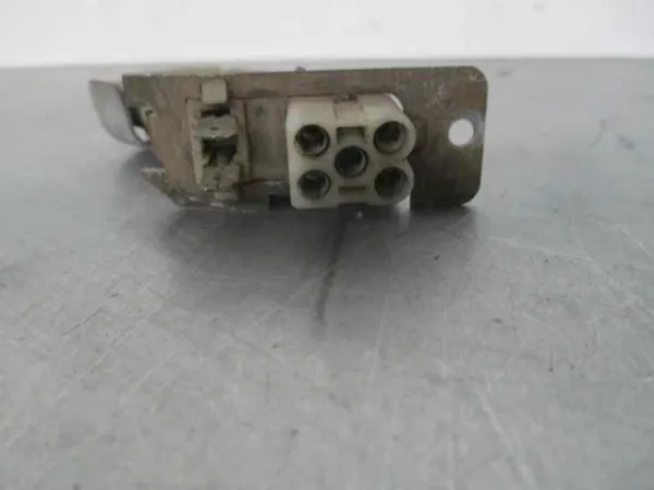 Двигун C20NE General Motors