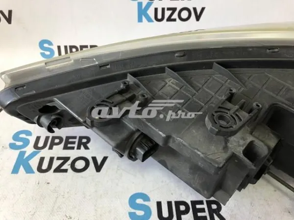 Фара права 92102A7200 Hyundai/Kia
