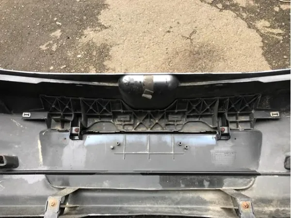  BN8F502R1 Mazda