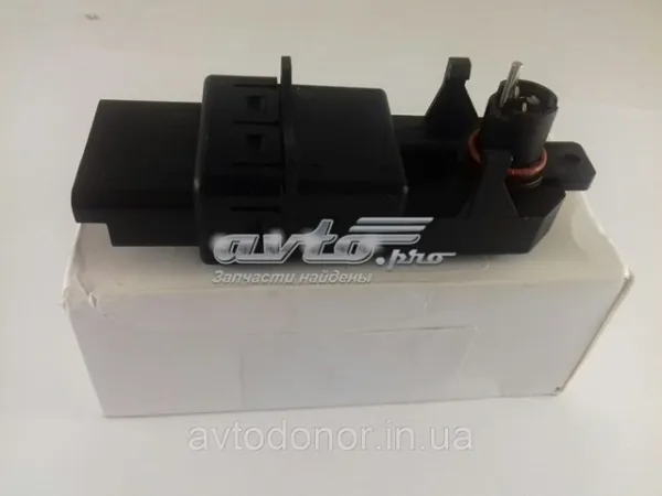 Модуль керування (ЕБУ) склопідіймачами 8200028071 Renault (RVI)