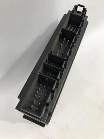  7L6937049E VAG