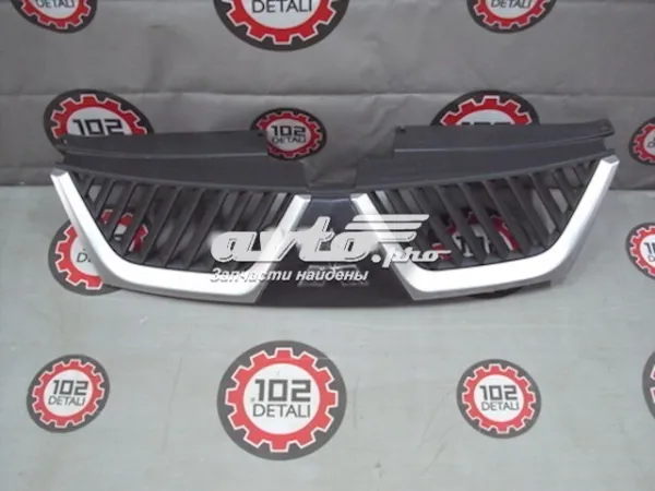 Решітка радіатора 7450A037BA Mitsubishi