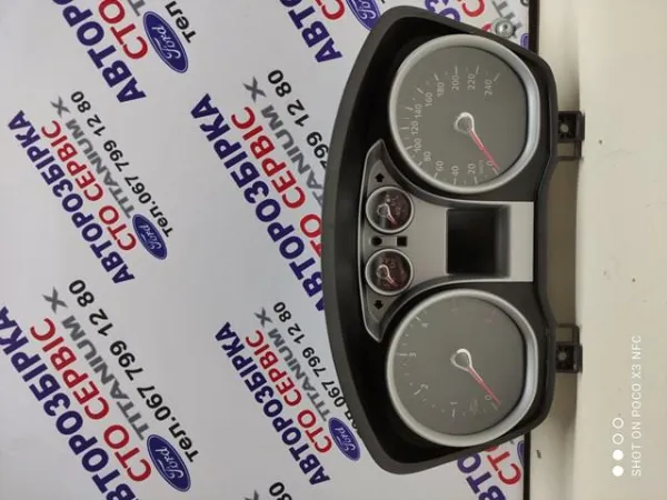 Приладова дошка-щиток приладів 8V4T10849 Ford