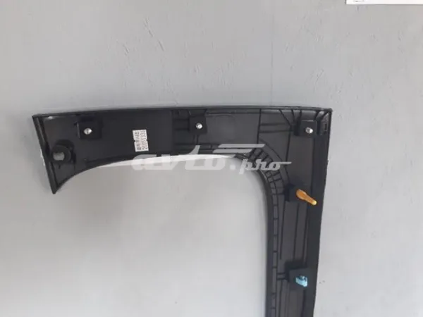 Накладка задньої 3-й/5-й двері 87310B2000 Hyundai/Kia