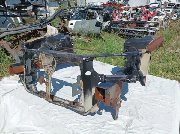 Рамка радіатора Honda Accord VI
