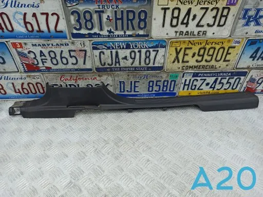 Накладка дверного порогу внутрішня, ліва 5NN853371A82V VAG