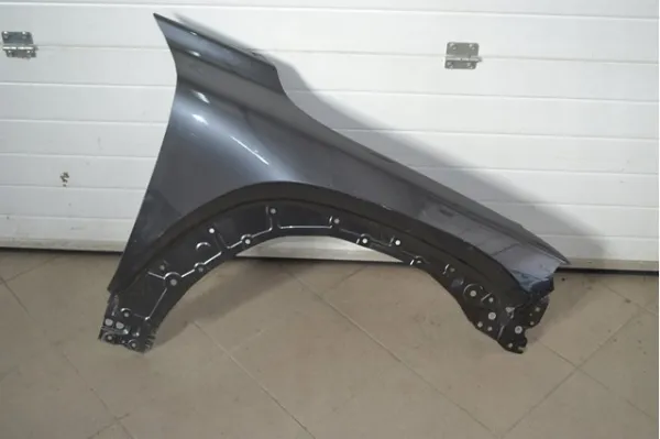 Крила DN4E52111 Mazda