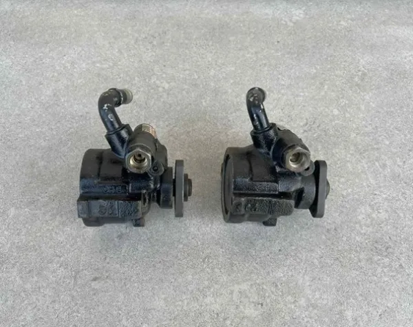 Насос ГУР QVB000320 Rover