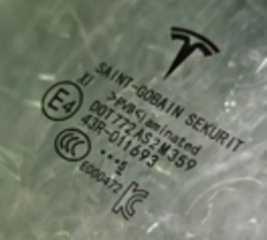  163430700D Tesla