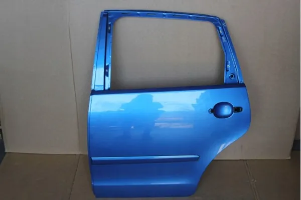 Двері задні, ліві Volkswagen Polo IV