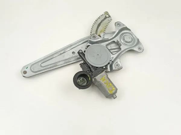 Двигун склопідіймача двері передньої, лівої 85720B2030 Daihatsu