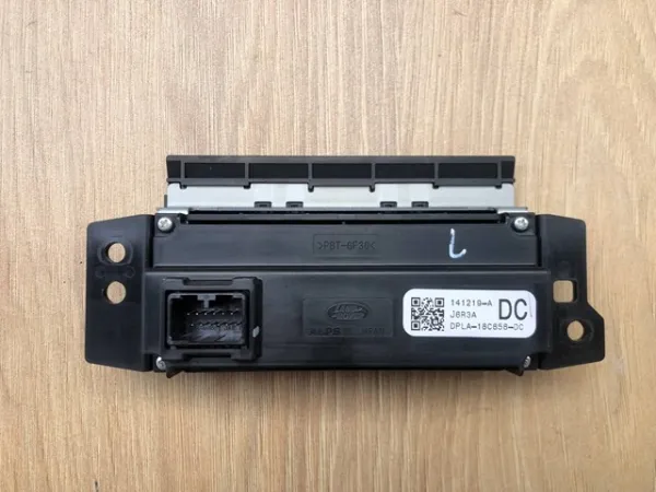  LR042100 Land Rover