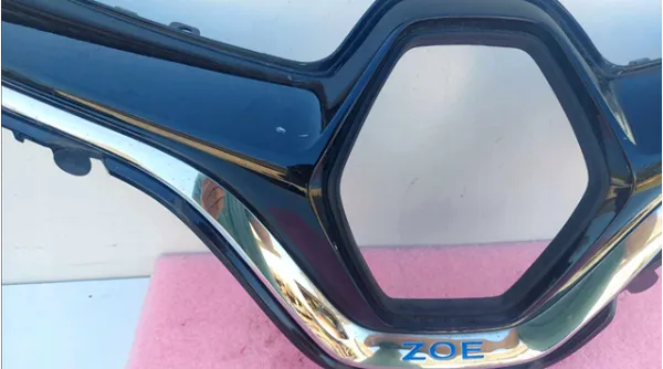 Кронштейн решітки радіатора 620369336R Renault (RVI)