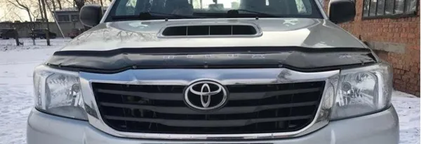 Дефлектор капота Toyota Hilux KUN25