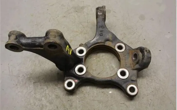 Цапфа - поворотний кулак передній, правий 432110F040 Toyota