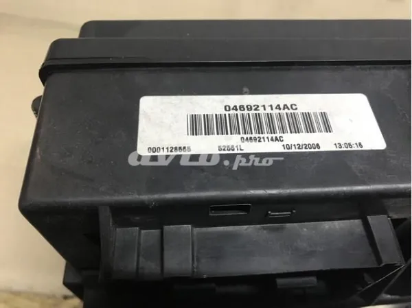  04692114AC Chrysler