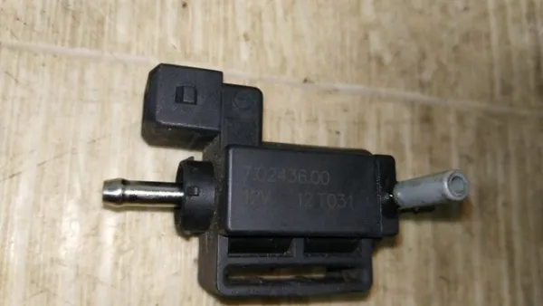  70243600 Land Rover
