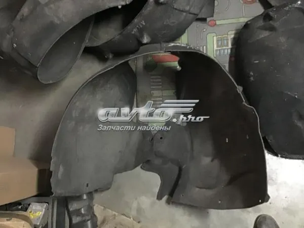 Підкрилок передній правий 8K9821172 VAG
