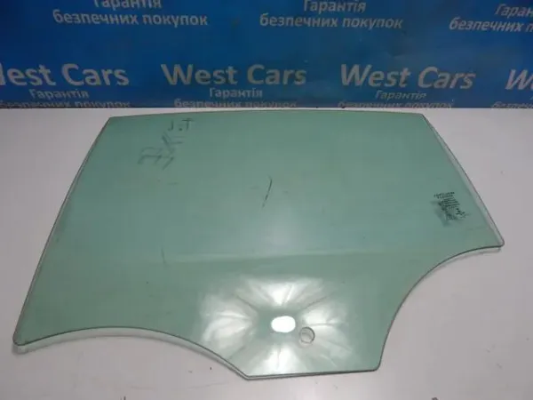 Скло задньої двері лівої T4N3106 Jaguar