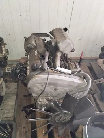 Двигун BMW 5 E28