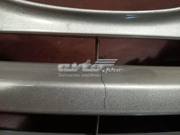 Решітка радіатора 5310133180B2 Toyota