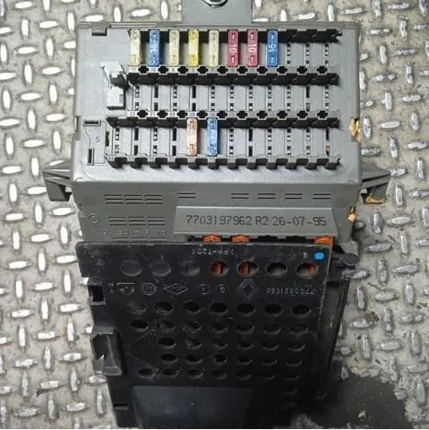  7703197962 Renault (RVI)