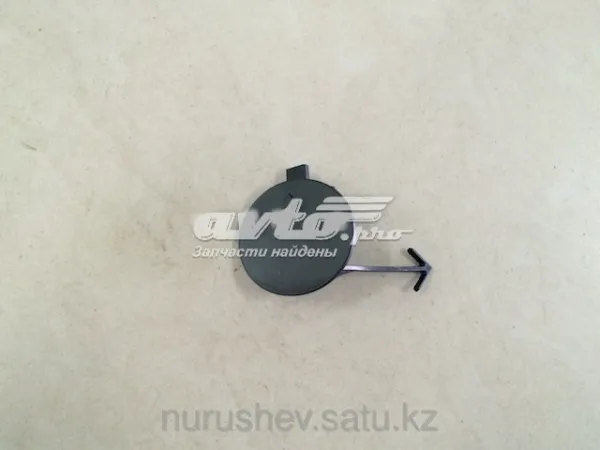 Заглушка бампера буксирувального гака, передня права 865174L500 Hyundai/Kia