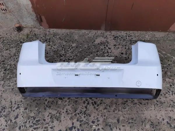 Задній бампер 850220005R Renault (RVI)