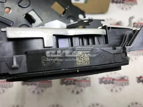 Замок задньої двері, лівої LR078753 Land Rover
