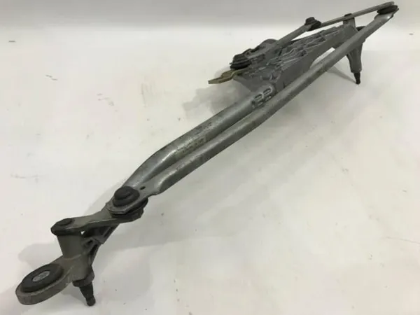 Трапеція двірників Audi A8 D3